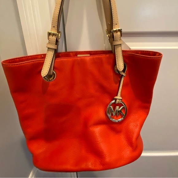 Michael Kors Handbags - Michael Kors tote  shoulder bag orange Saffiano leather 38T6XTT2L